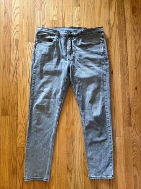 Rag & Bone sz 38x32 Men's Slim Jeans in Faded Gray Greyson good condition